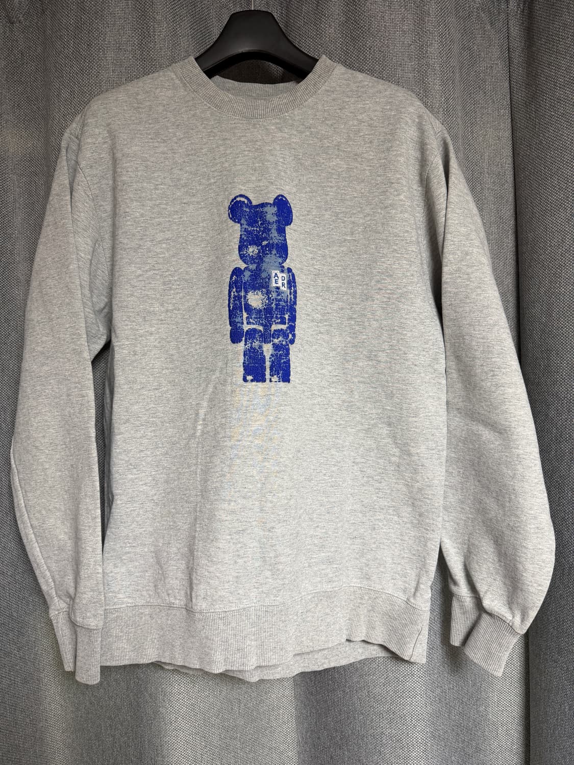 아더에러 X 베어브릭 맨투맨 상품이미지1