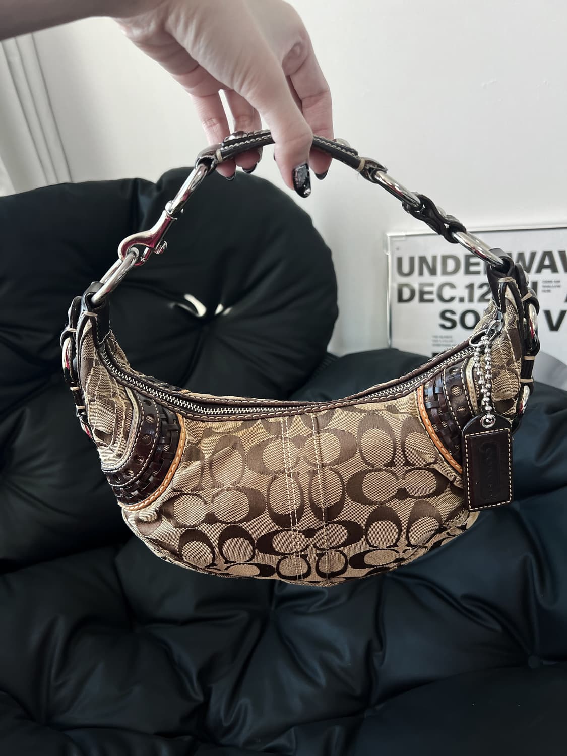 코치 Y2K 시그니처 숄더백 상품이미지2