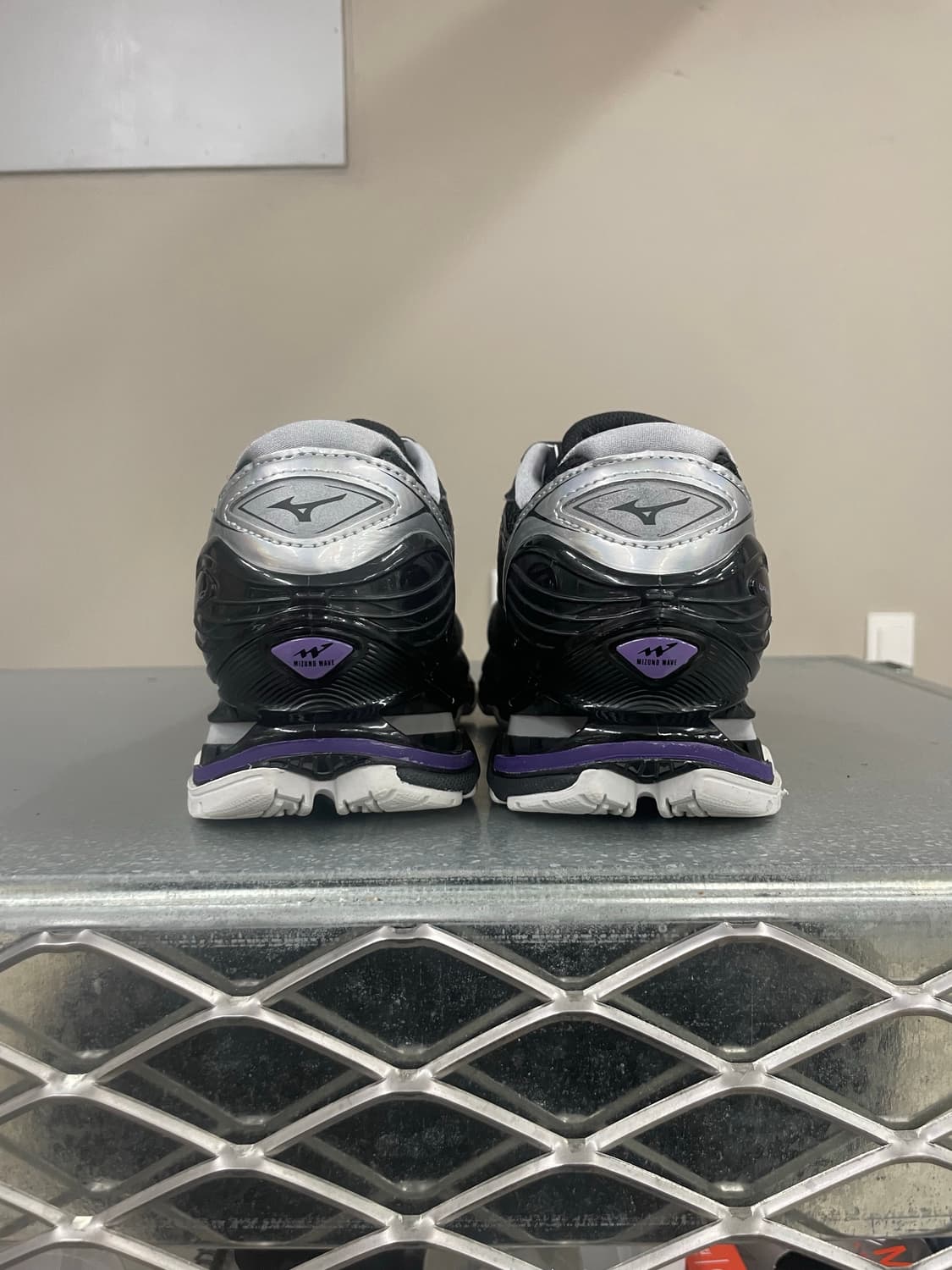 미즈노 웨이브 프로페시 LS 블랙 퍼플 헤이즈 270 상품이미지3