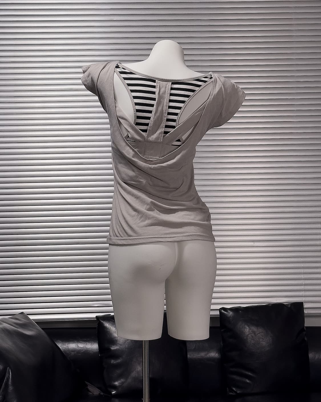 {Chu XXX} Back Stripe Layered Top 상품이미지2