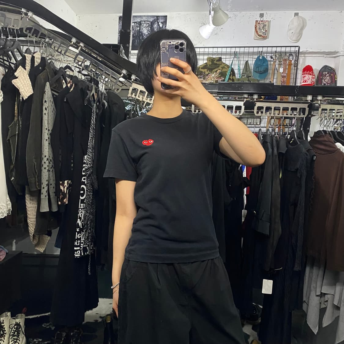 Comme des Garcons 플레이라인 자수패치 반팔 티셔츠 상품이미지1