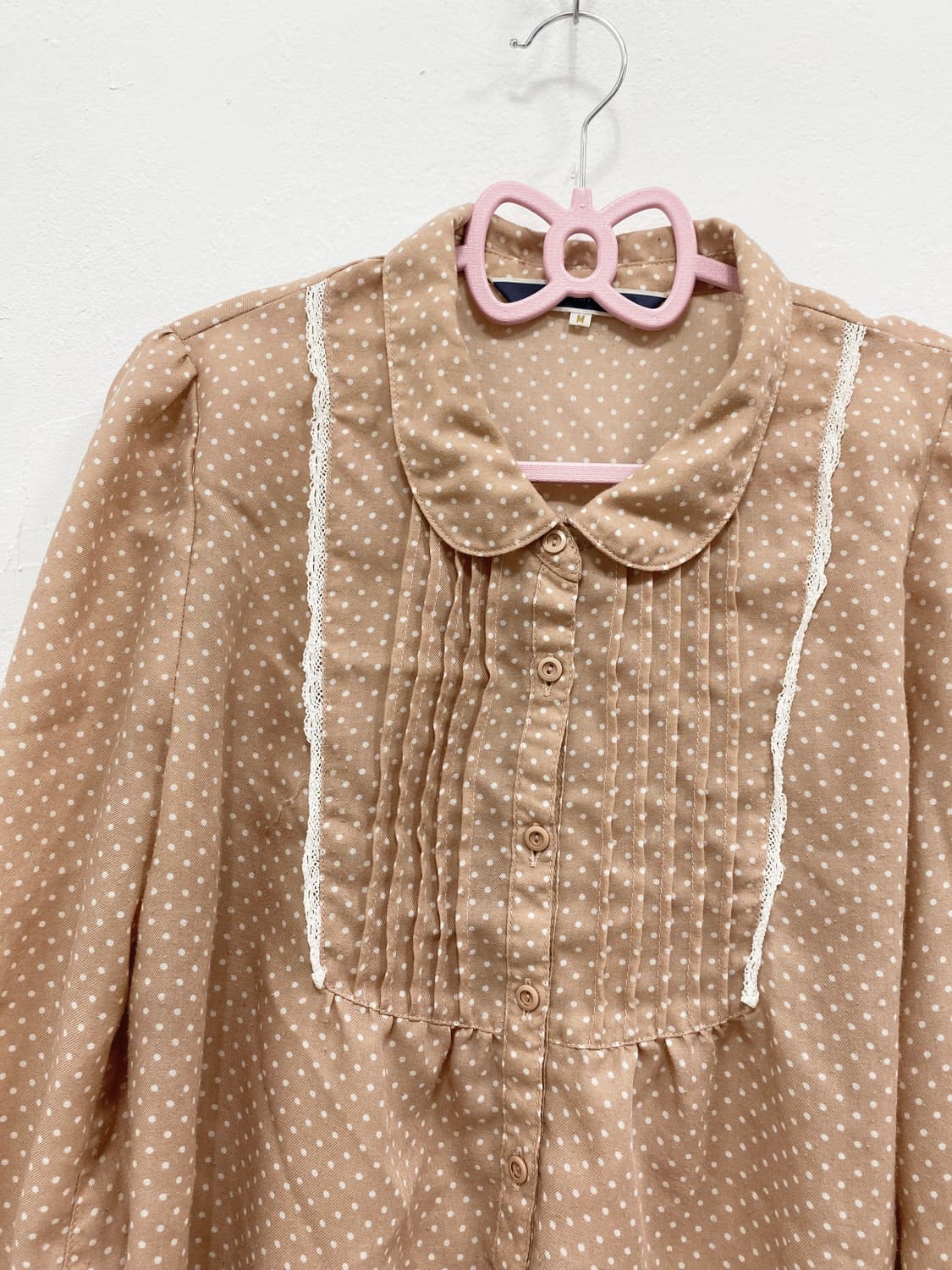 [THE EMPORIUM] 로걀 브라운핑크 도트 블라우스 상품이미지7