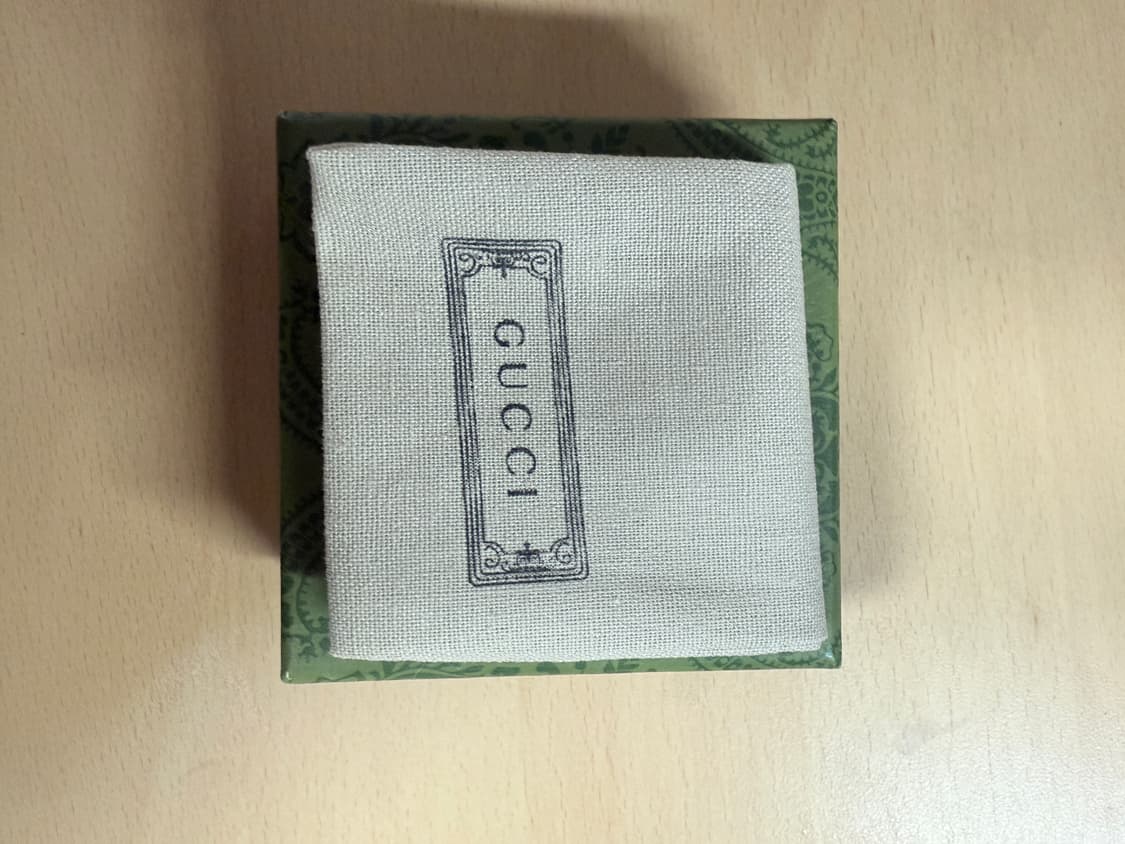 구찌 인터로킹 G씬 오픈 밴드 실버 반지 상품이미지7