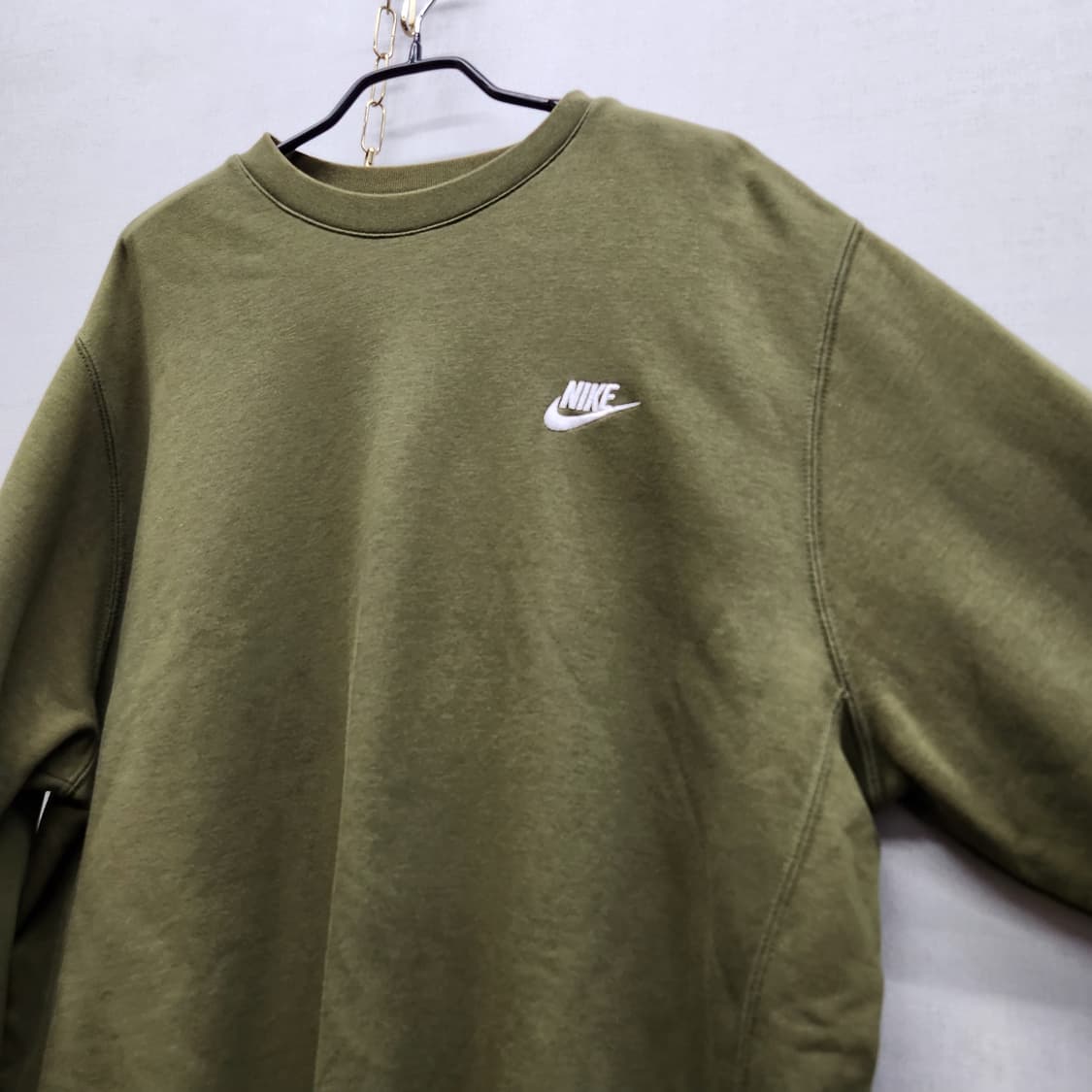 나이키 로고자수 카키색 맨투맨 XL(2XL) 상품이미지3