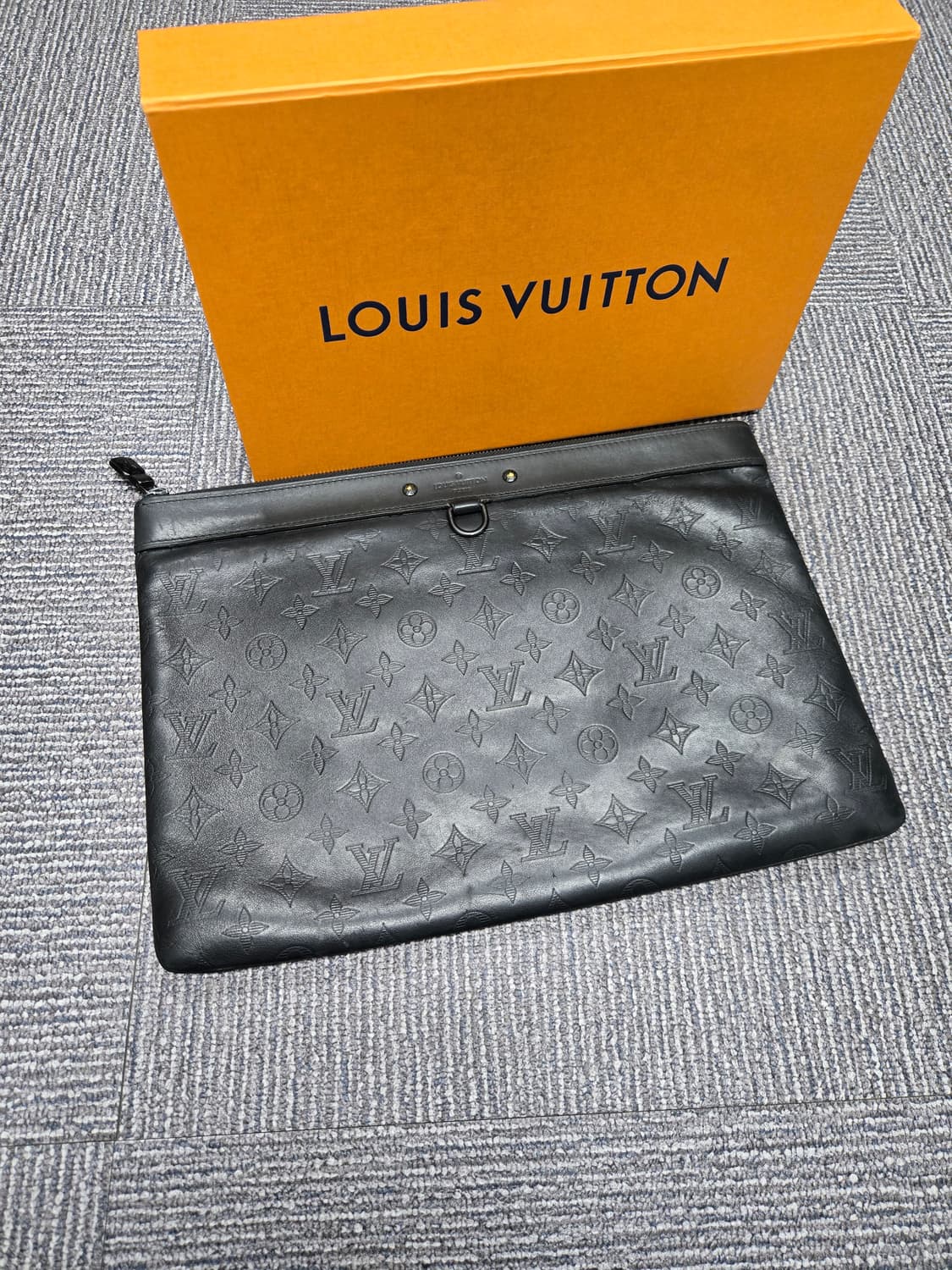 [특가][정품]루이비통 쉐도우 클러치백 상품이미지1