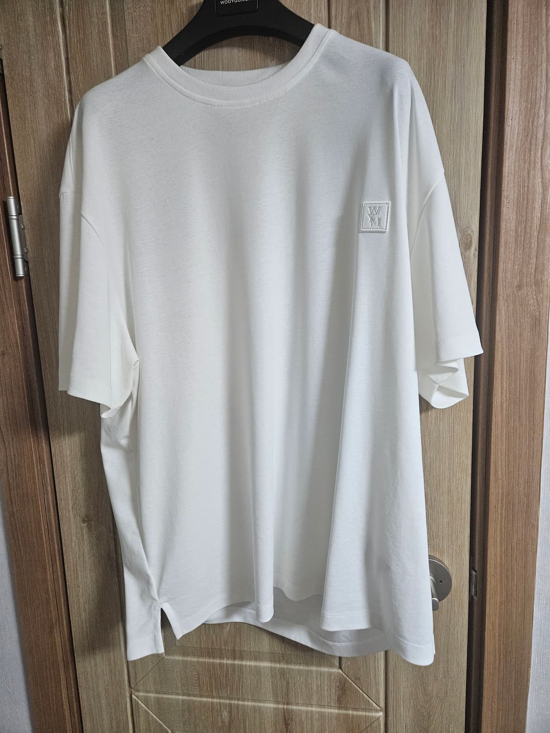 우영미 스웨잉 플라워 반팔 판매합니다 50사이즈 상품이미지1