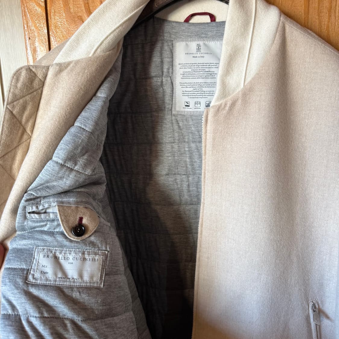 브루넬로 쿠치넬리 23 F/w 캐시미어 봄버 자켓 판매 합니다. 상품이미지7