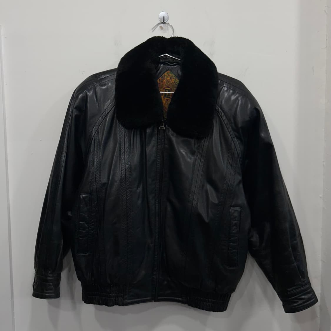 빈티지 카우하이드 카라 탈부착 레더 봄버자켓 상품이미지2