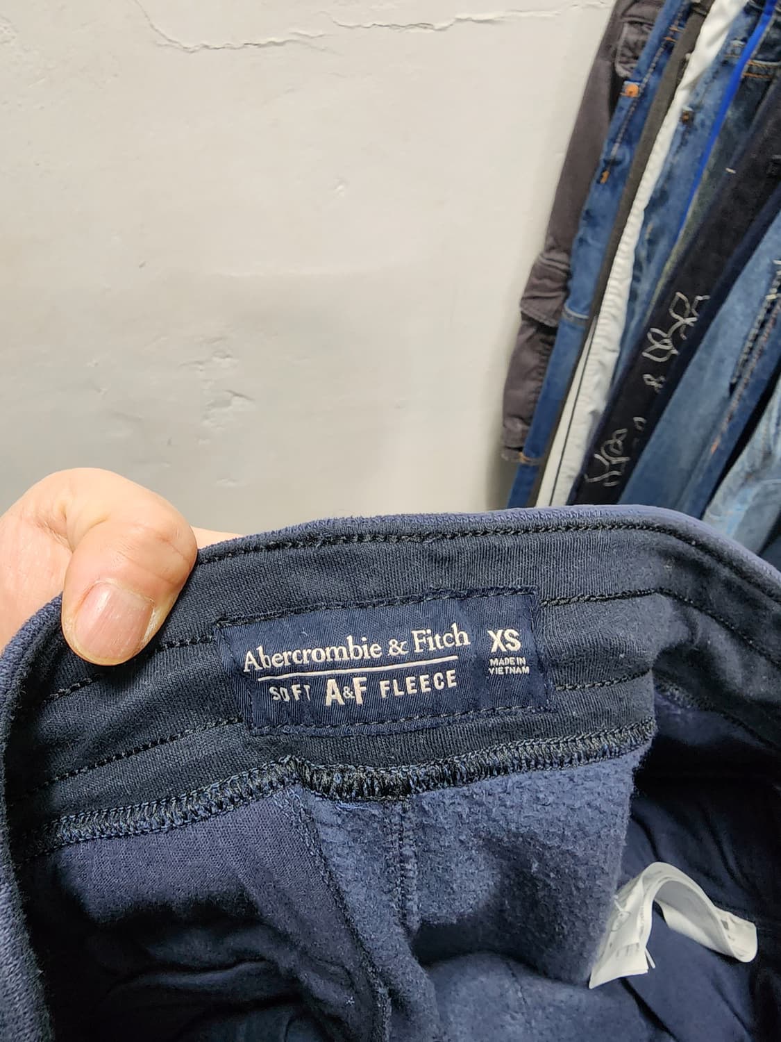 아베크롬비 빅로고 스펠아웃 트레이닝 스웻팬츠 상품이미지4