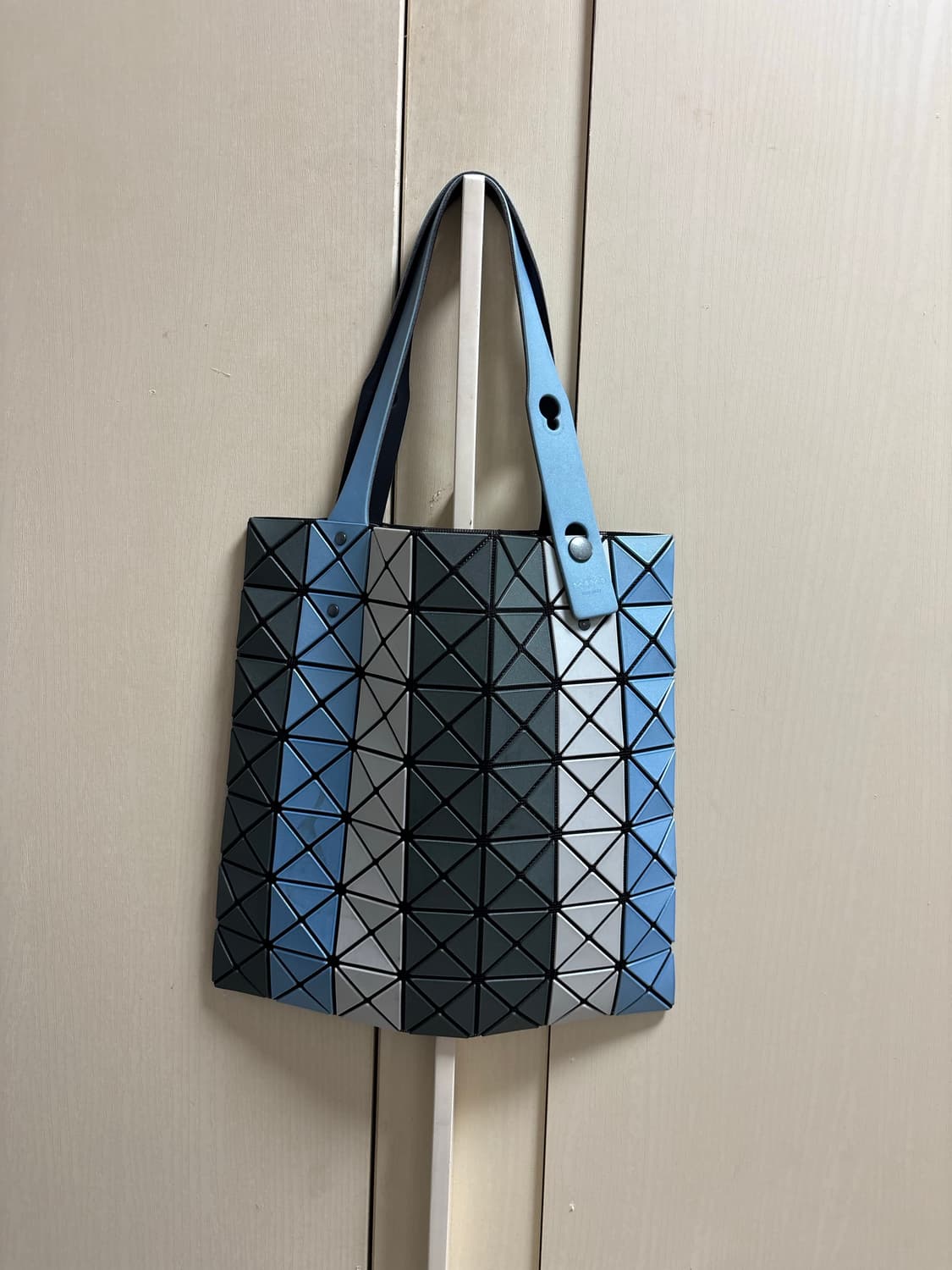 Bao bao issey miyake 바오바오 이세이미야케 핸드백 상품이미지1