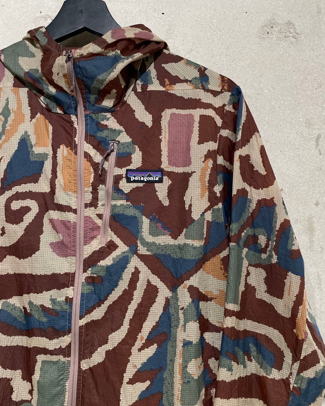 파타고니아 믹스 후디니 나일론 윈드 브레이커 상품이미지3