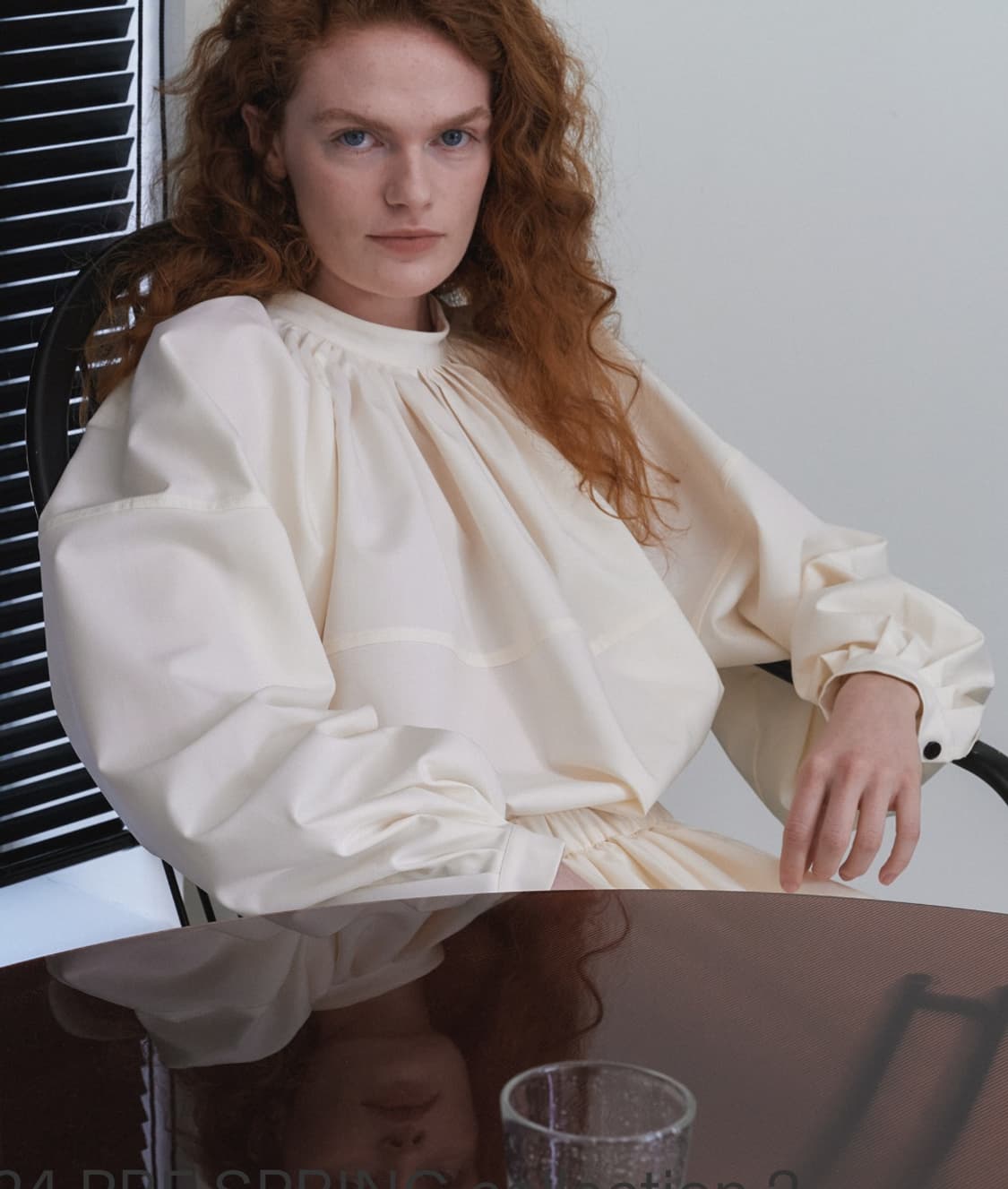 새상품) 에핑글러 볼륨 블라우스 크림색상(44-66 프리사이즈) 상품이미지3