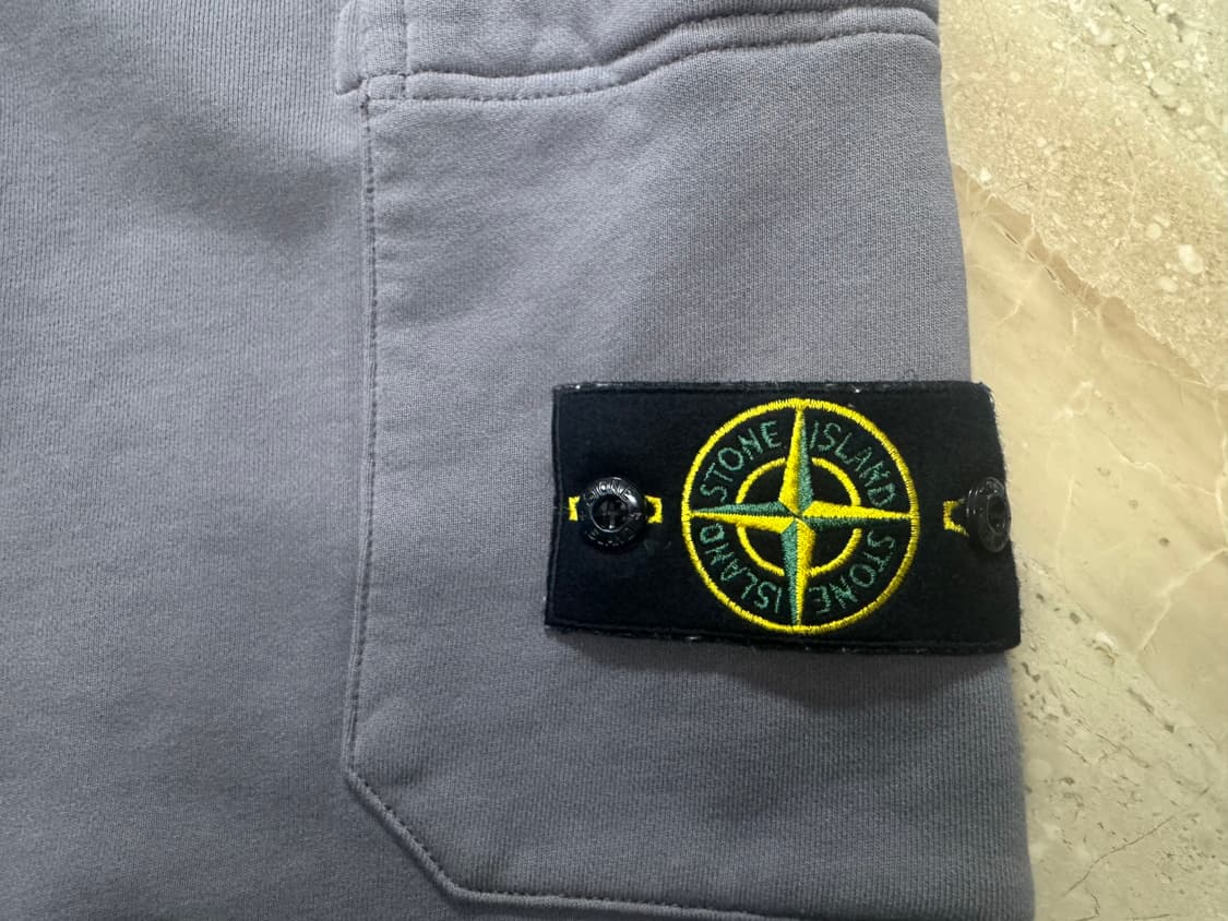 [L] 스톤아일랜드 그레이 트레이닝 반바지 상품이미지2