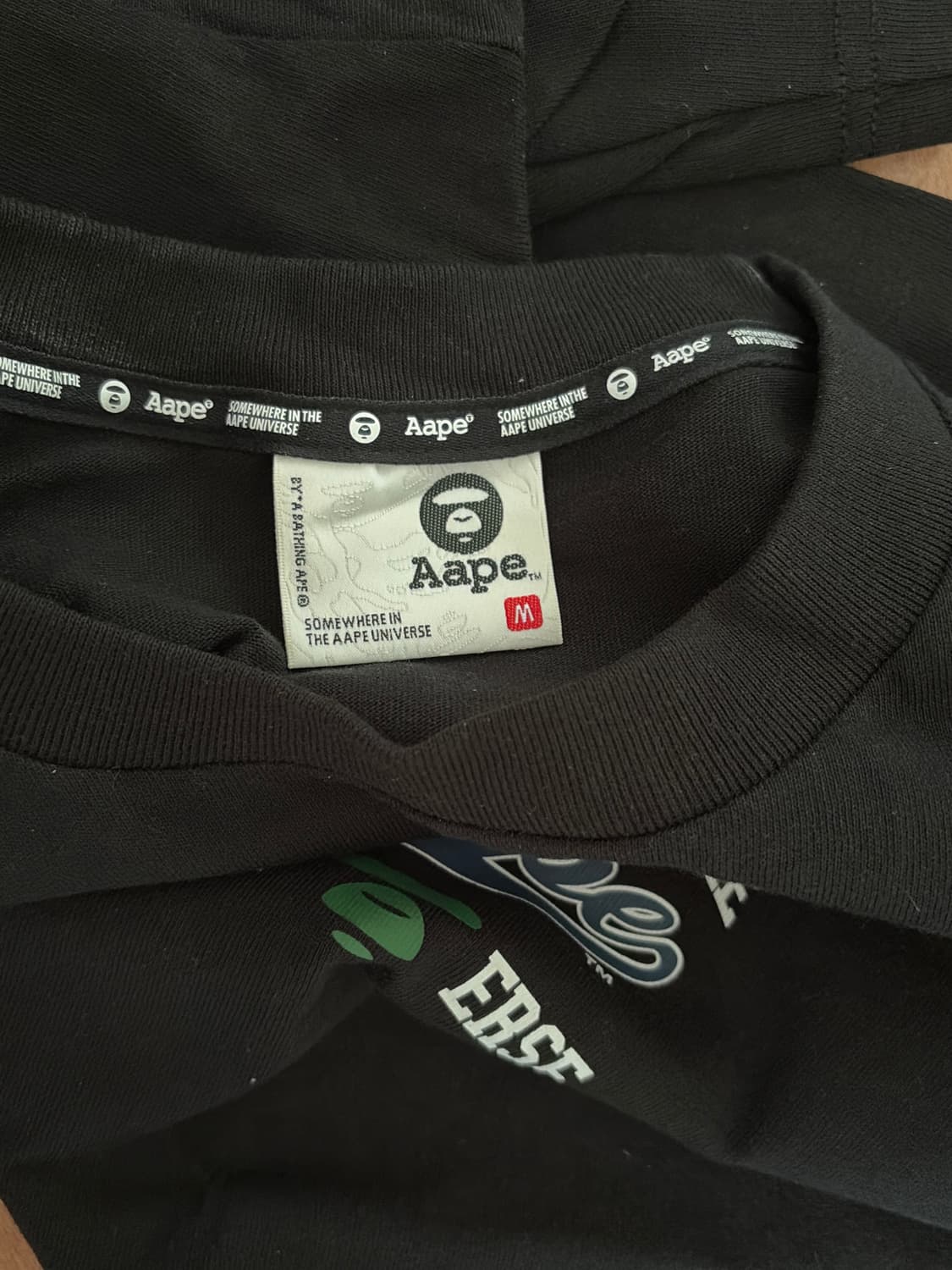 AAPE 유니버스 로고 반팔 상품이미지4