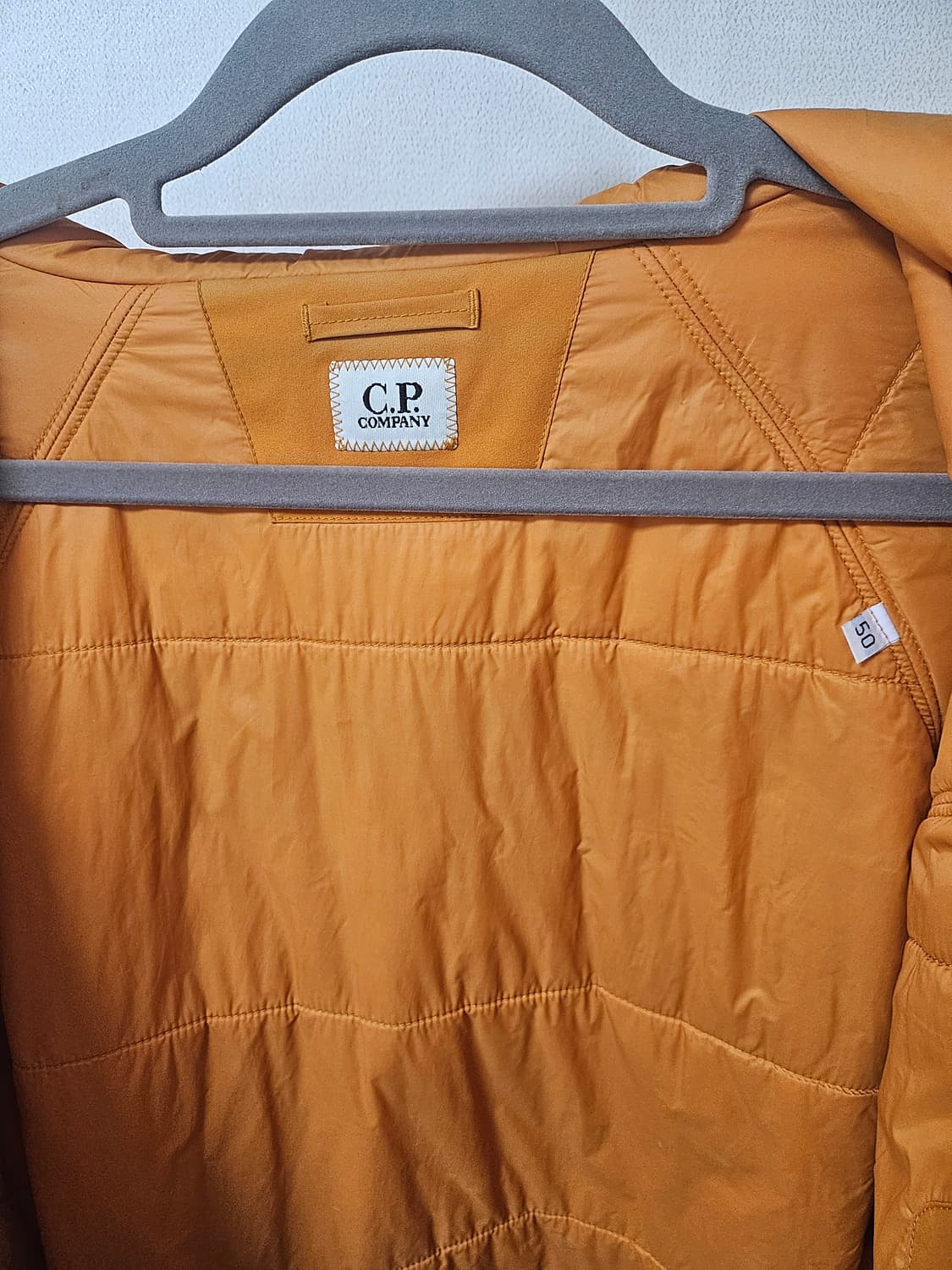 cp컴퍼니 경량패딩 50사이즈(105) 상품이미지4