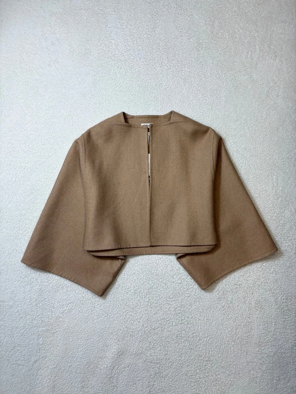 로로피아나 캐시미어 케이프 크롭 자켓 pn6164 상품이미지2