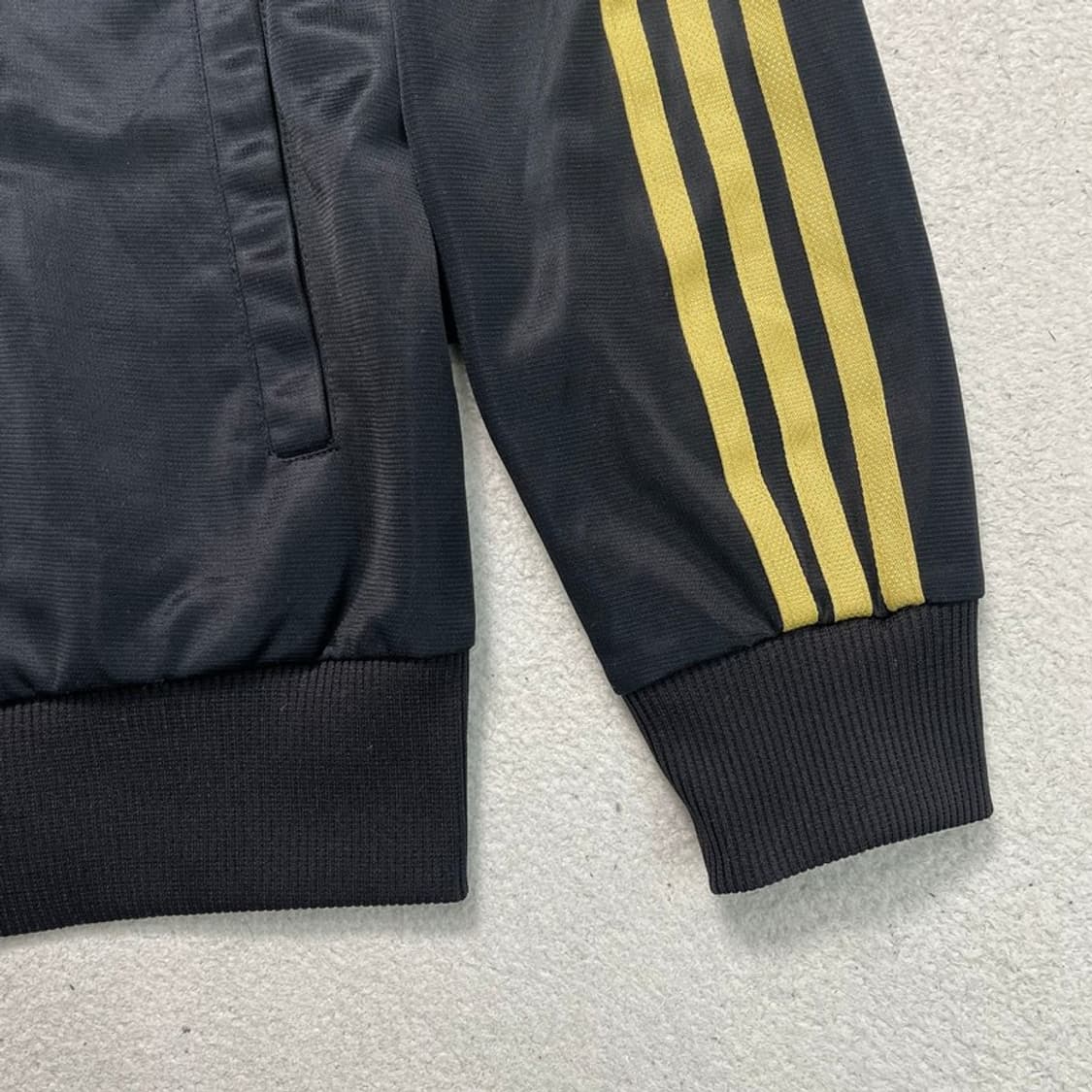 ADIDAS 트랙탑 메종키츠네 커스텀 블랙골드 95 상품이미지4