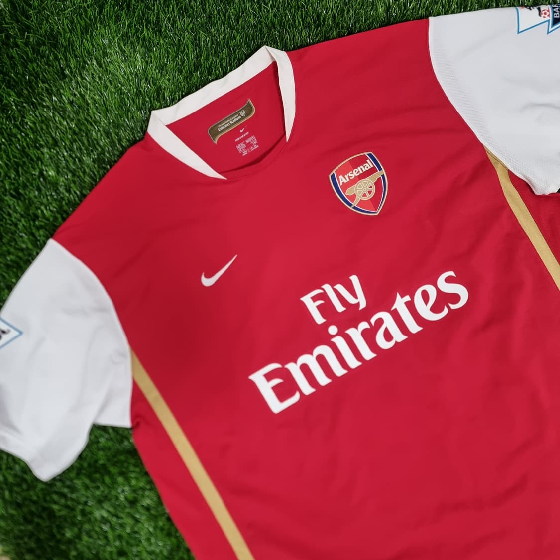 06-08시즌 아스날 홈 유니폼 #8 융베리 상품이미지4