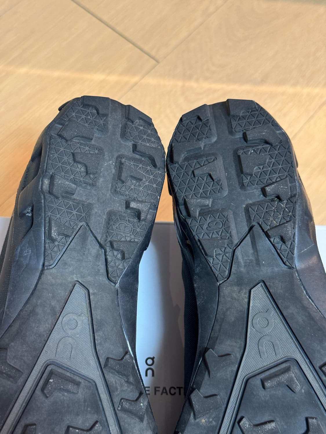 [250] 온러닝 파프 포스트 아카이브 팩션 클라우드벤쳐 피크 올 블랙 상품이미지7