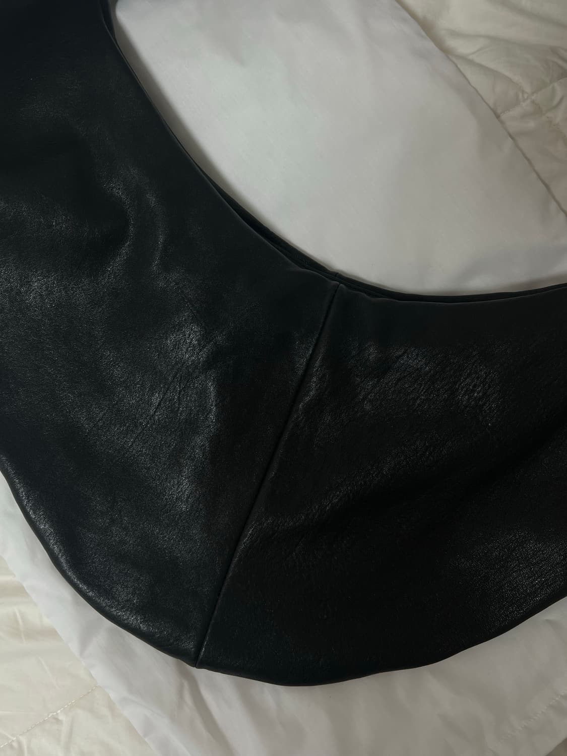 가브리엘라 콜 가먼츠 no.250 lambskin 크로스백 상품이미지2