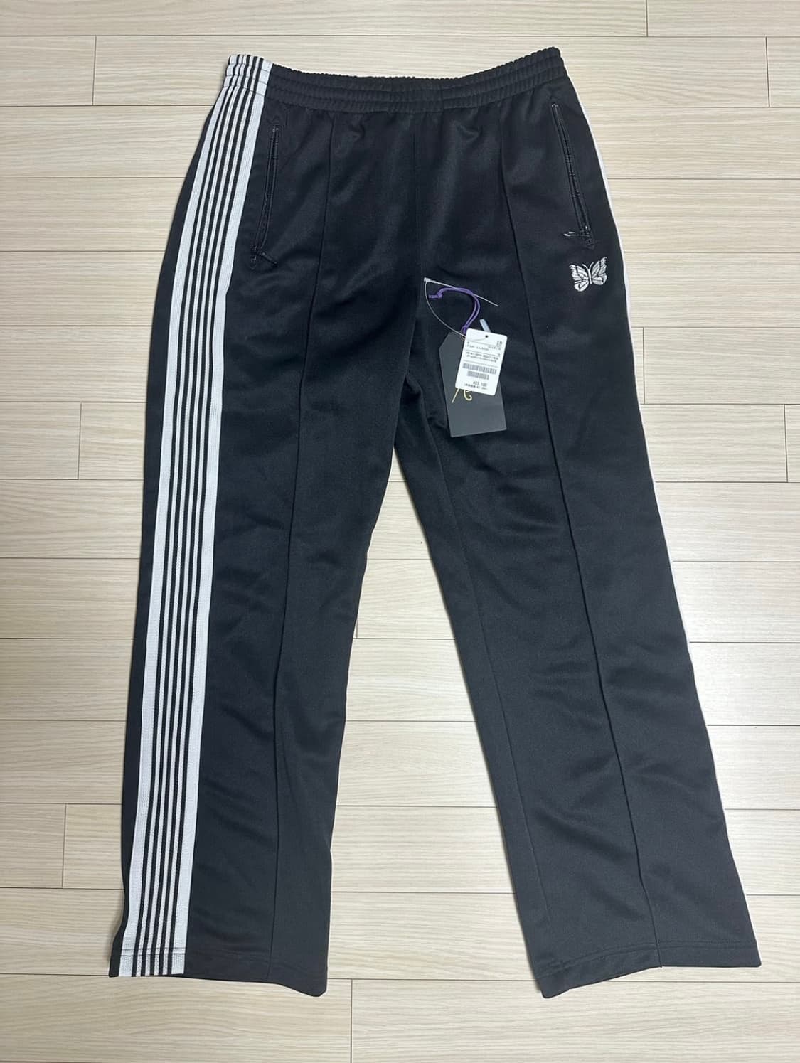 니들스 트랙팬츠 검흰 스트레이트핏 M 상품이미지1