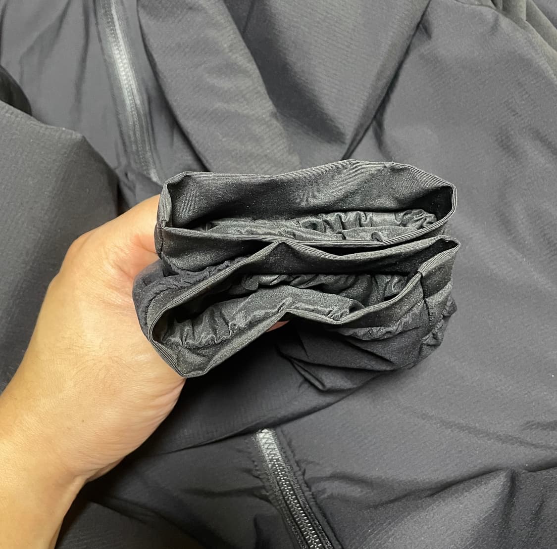 [L사이즈] 아크테릭스 아톰 LT 후디 블랙 24108 상품이미지2