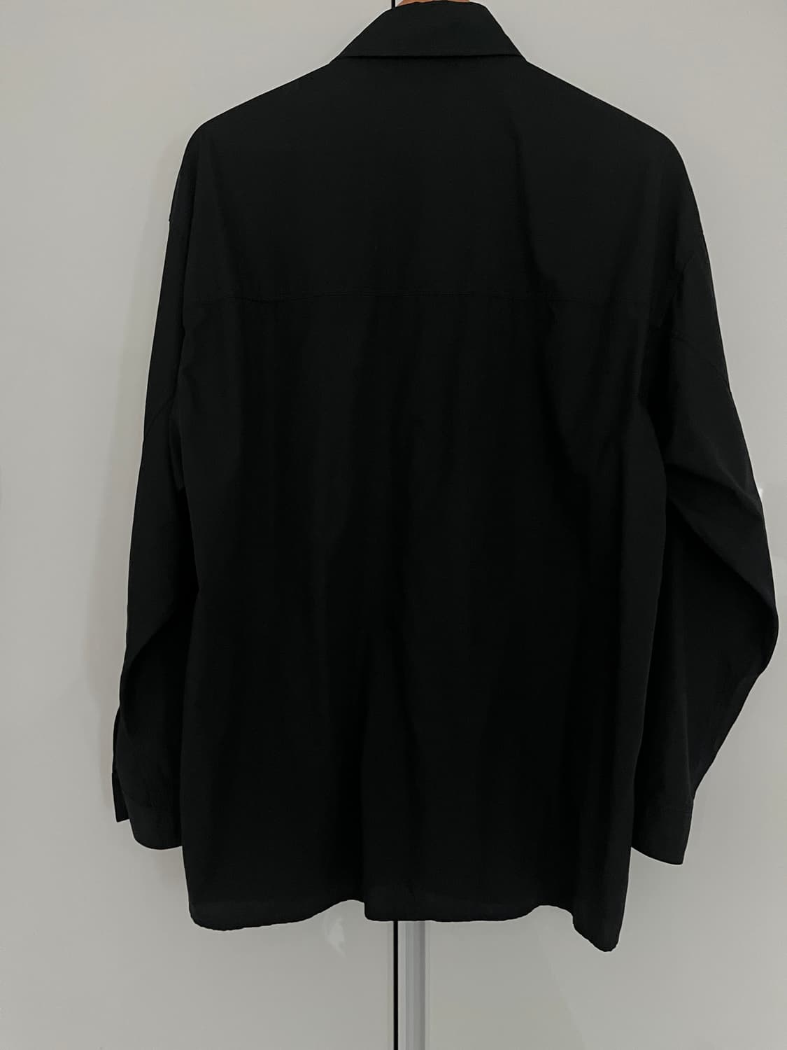 [46] 르메르 스톰플랩 셔츠 블랙 상품이미지7