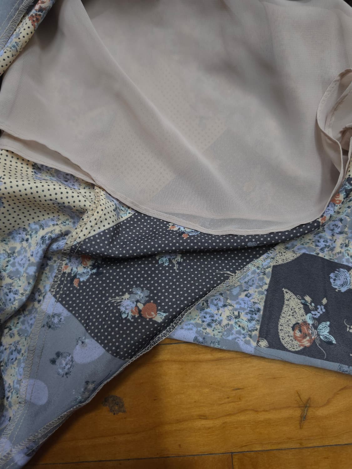 써스데이아일랜드 롱 프릴원피스 상품이미지7