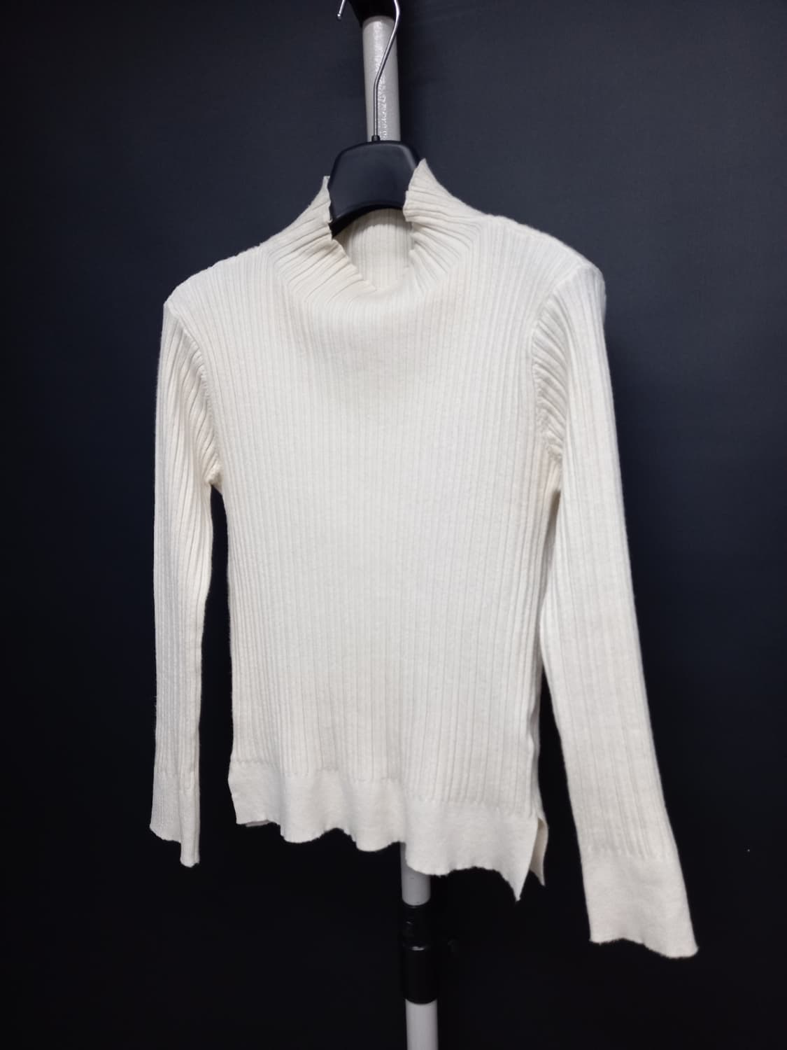 더 아이잗 춘추 골지 니트블라우스 F 44-66 상품이미지3