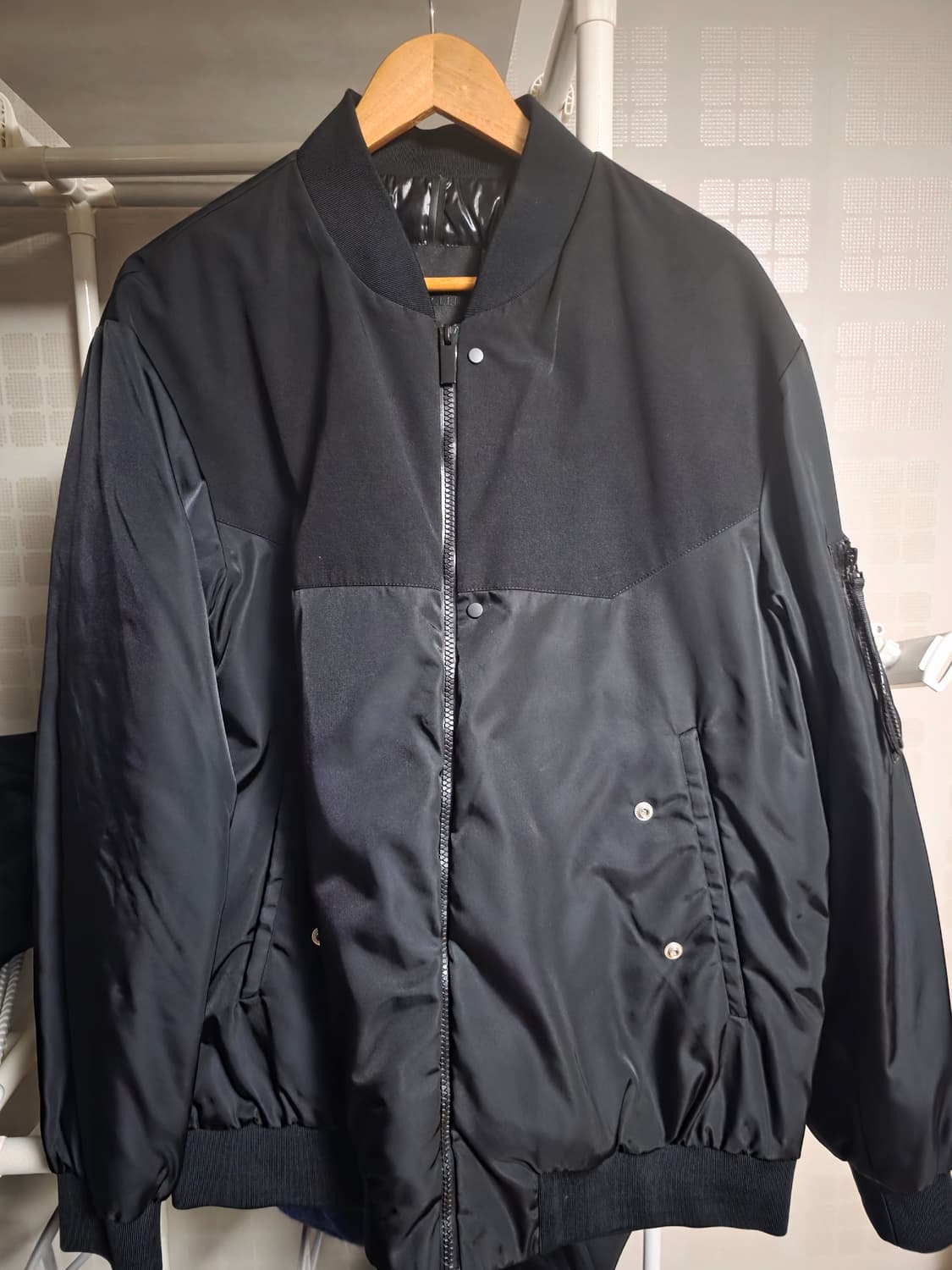 몽클레르 봄버 자켓 상품이미지1