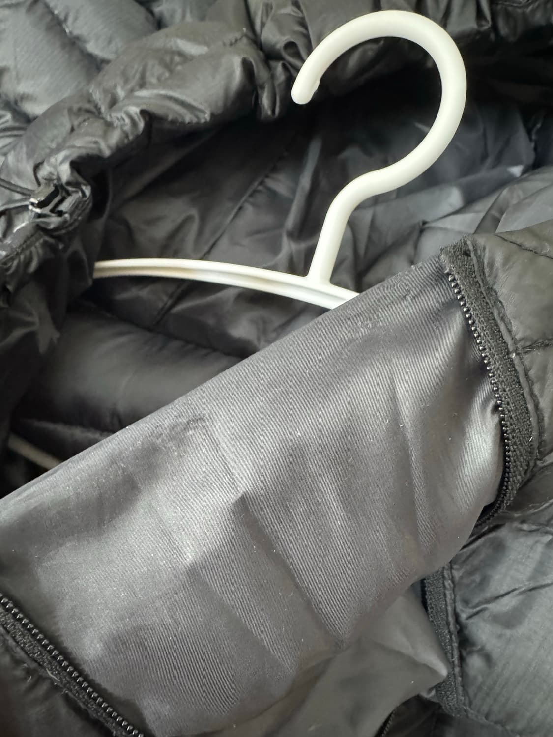 [3] 산산기어 25fw 서픽스 푸퍼 블랙 상품이미지3