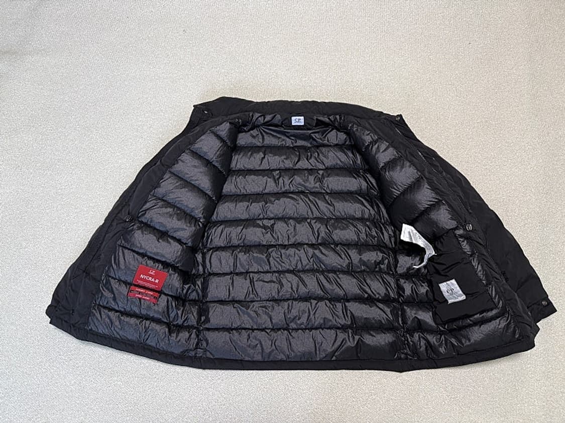 C.P 컴퍼니 나이크라 R 가먼트다이드 패딩 남성용 105사이즈 상품이미지2