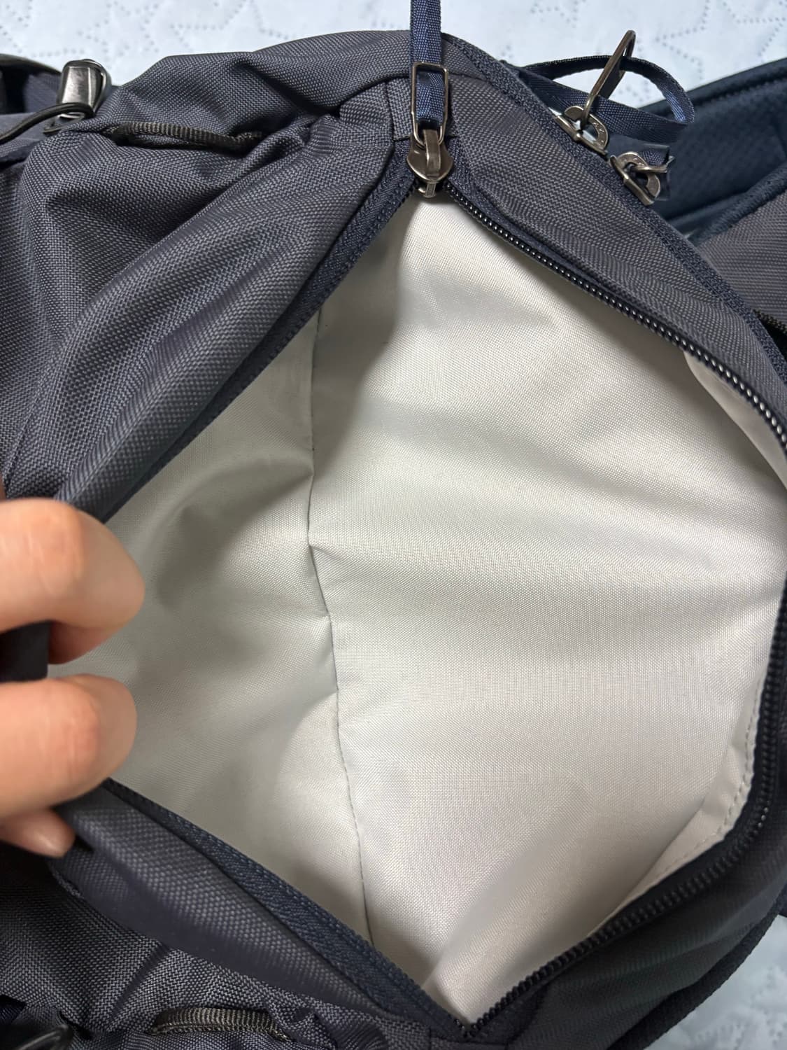 아크테릭스 맨티스 16 블랙사파이어 상품이미지4