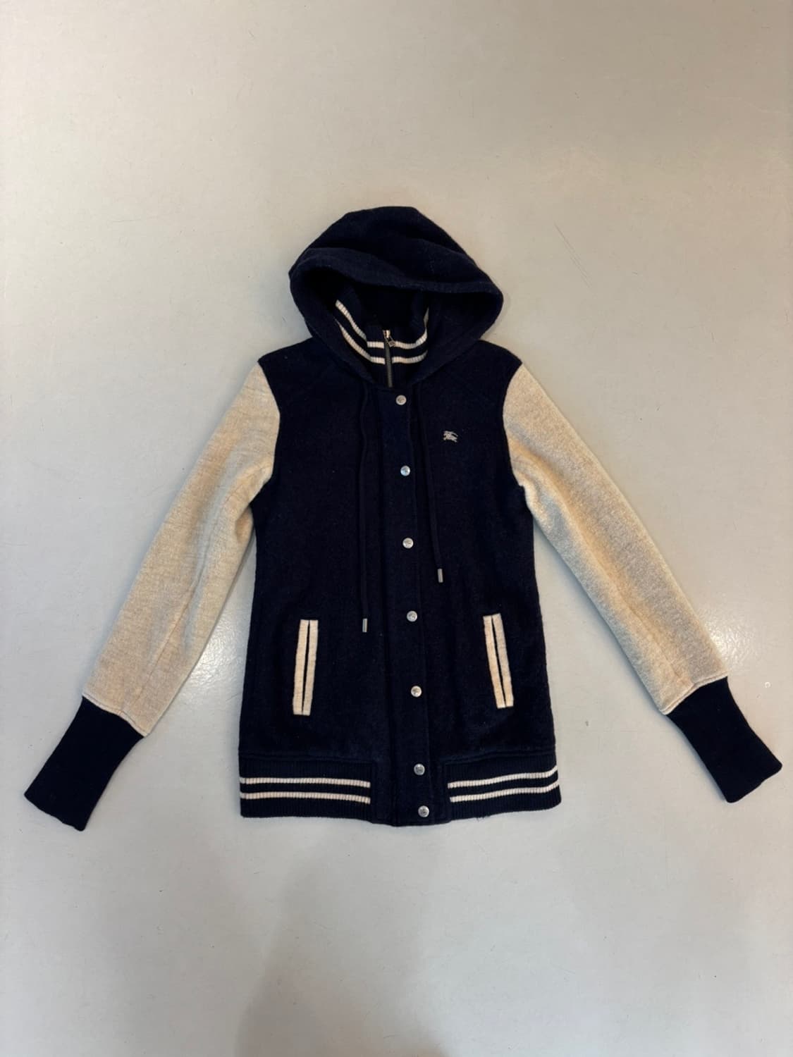 Burberry Hood Wool Varsity Jacket 상품이미지2