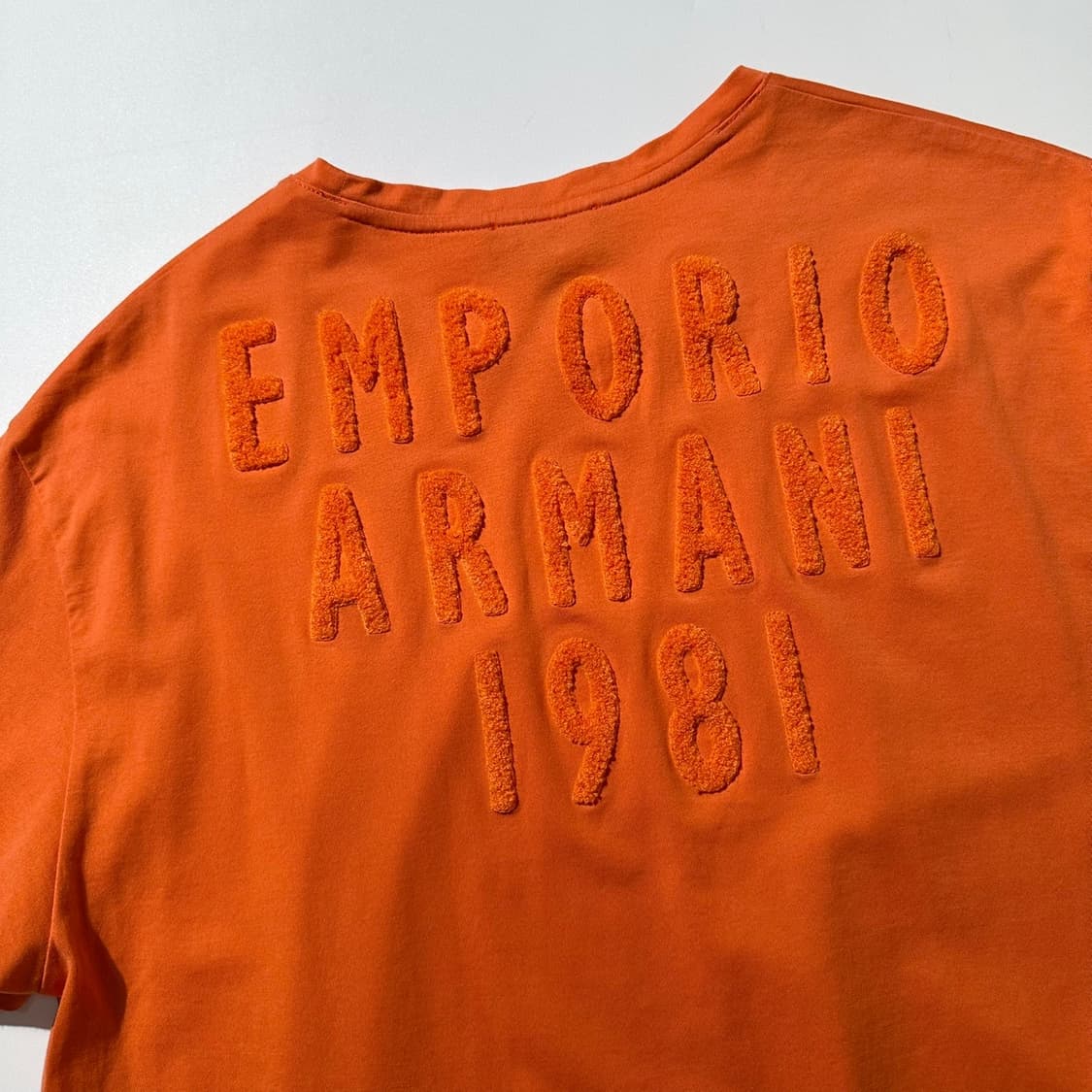 (매장판) 엠포리오 아르마니 백로고 반팔 티셔츠 상품이미지3