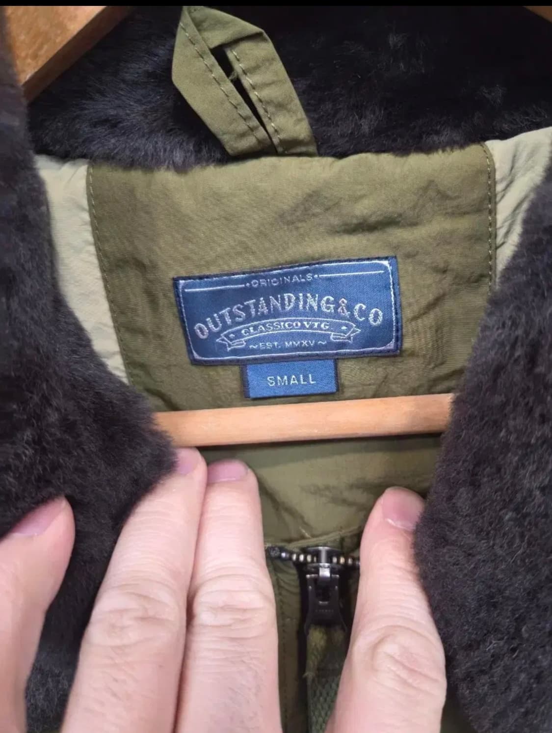 아웃스탠딩 무톤 구스다운 파카 s 상태 최고 상품이미지6