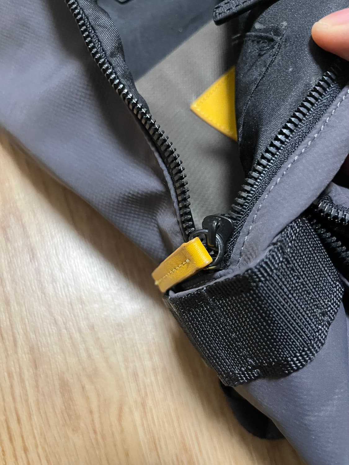 만다린 덕 그레이 백팩 가방 상품이미지6