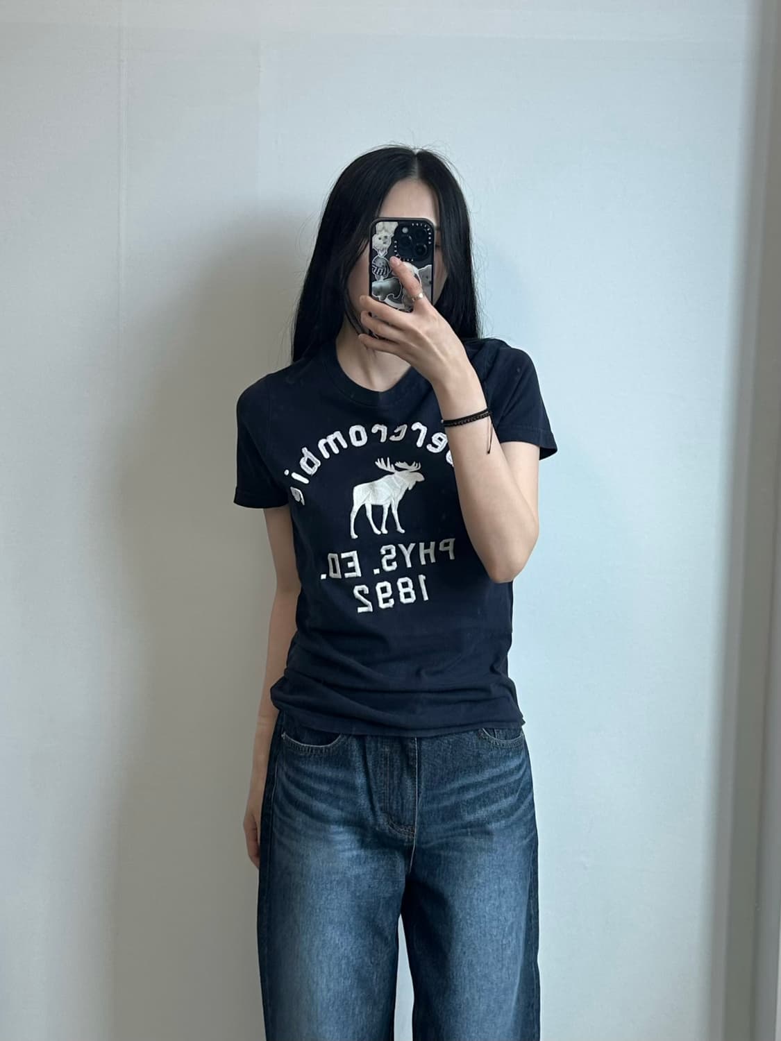아베크롬비 y2k 와투케 네이비 반팔 티셔츠 상품이미지1