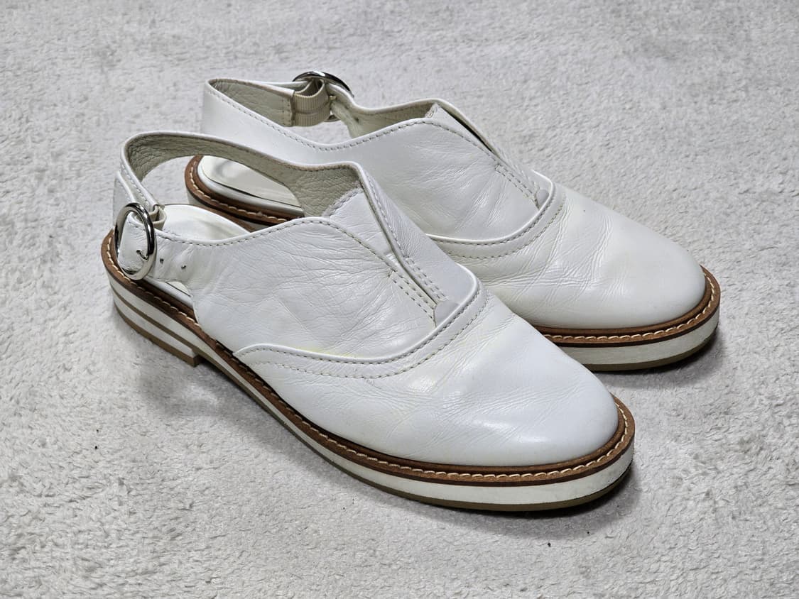 츠모리치사토 레더 샌들 230 상품이미지1