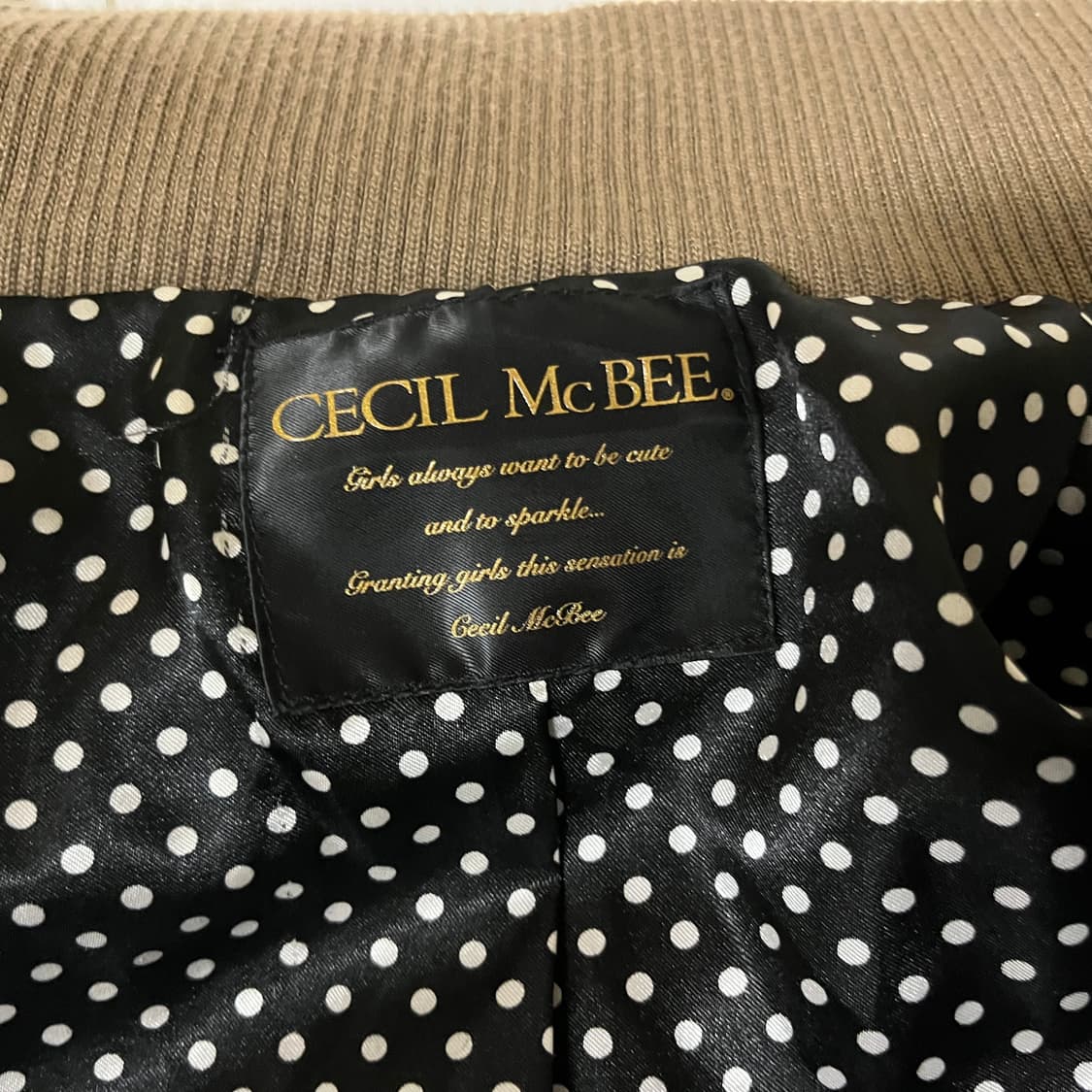 세실맥비 갸루깔 베이지 자켓 상품이미지6