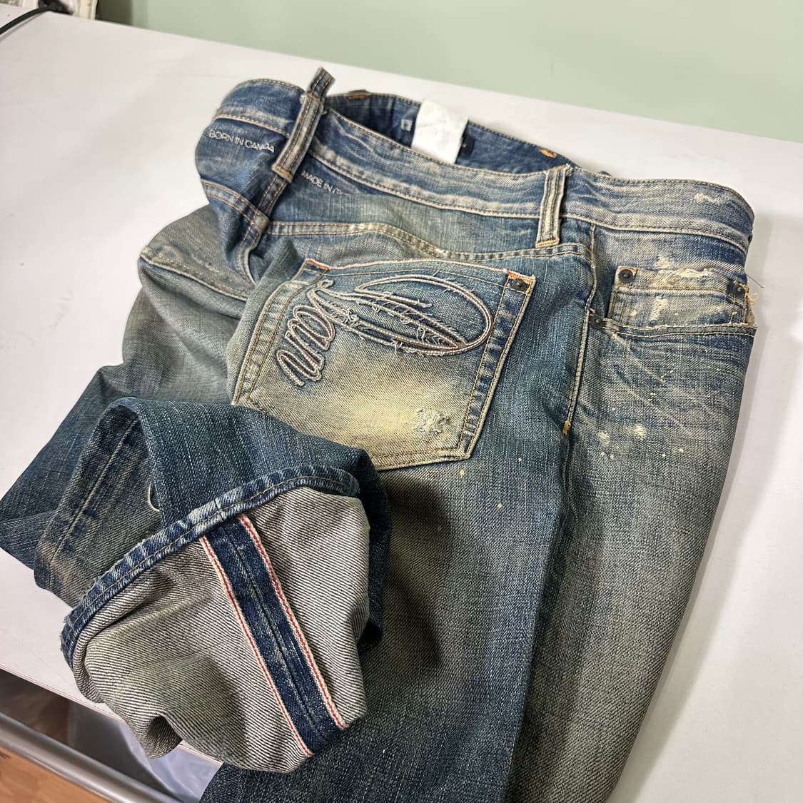 M 디스퀘어드2 버튼플라이 녹워시드 슬림핏 셀비지 데님팬츠 상품이미지1