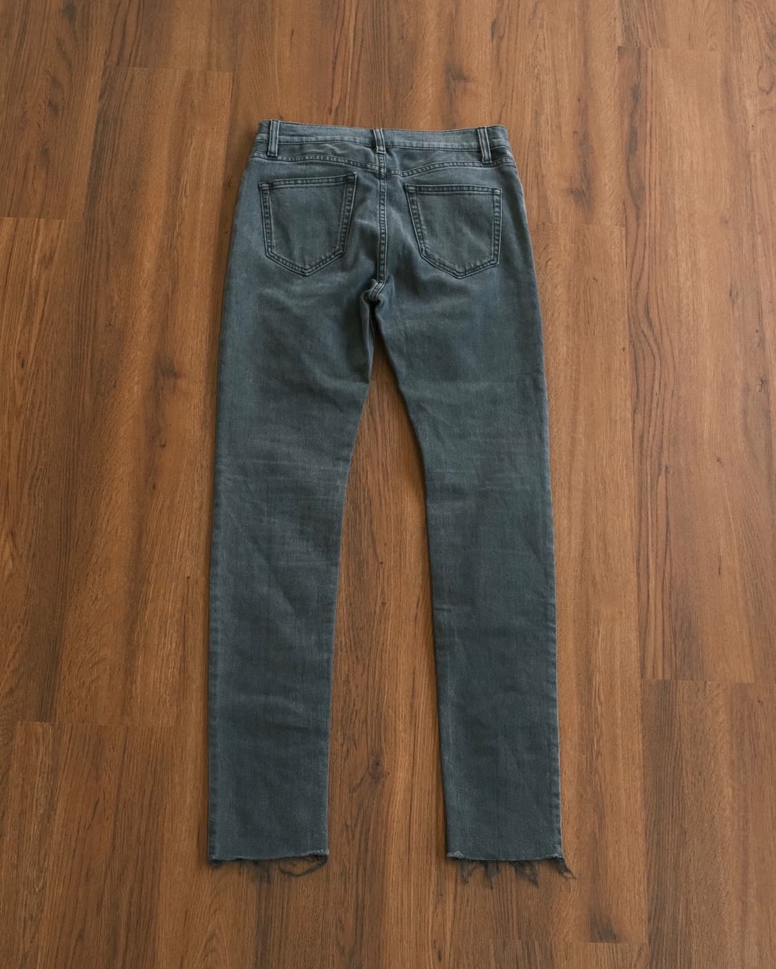 발렌시아가 17FW 데미지 데님 팬츠 상품이미지5