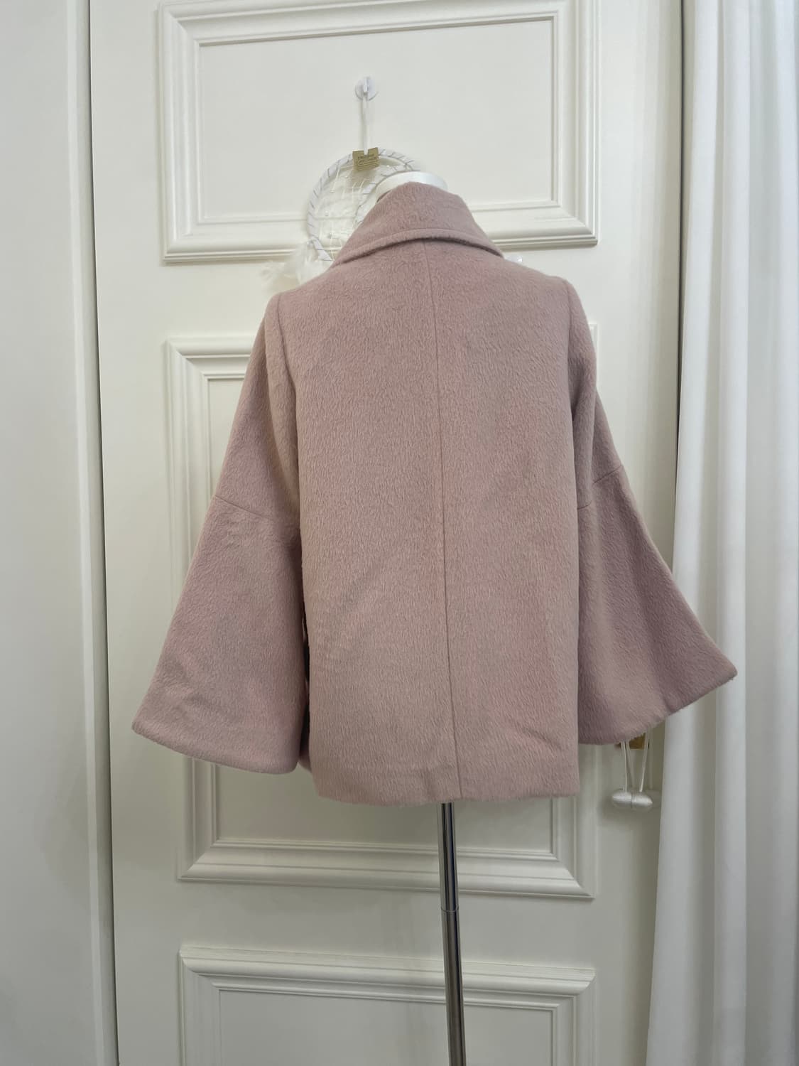 indipink fur cape style coat(size-M) 상품이미지10