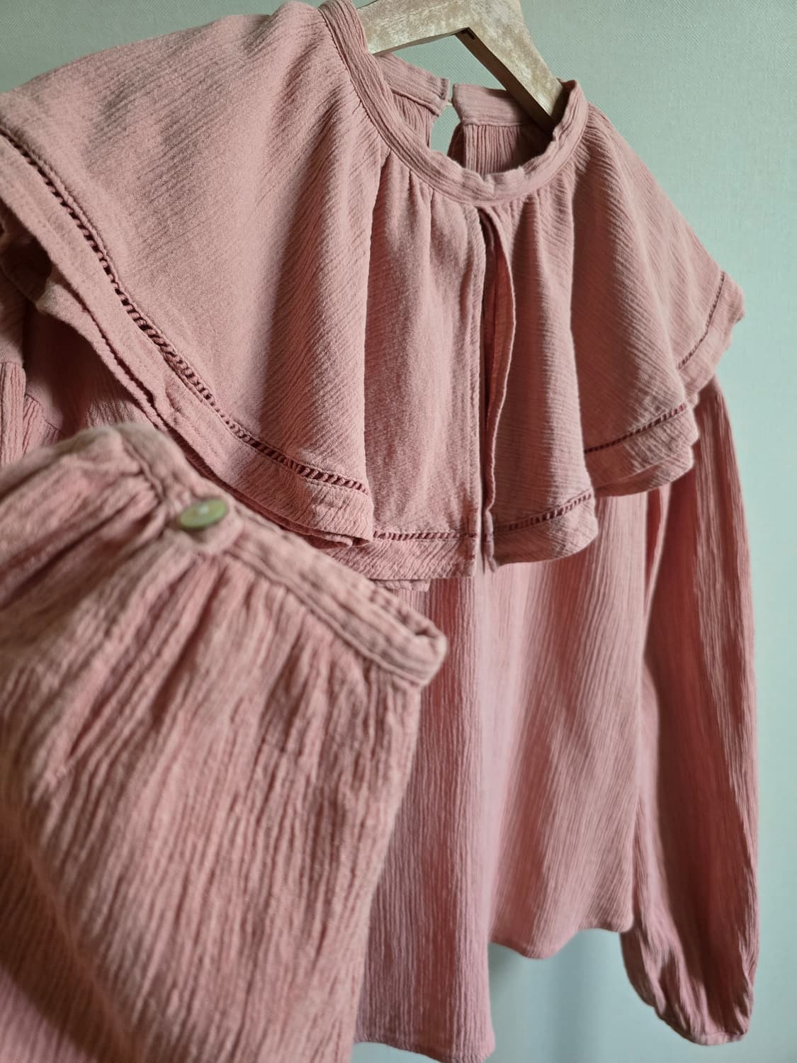 ungrid 빅카라 이중 러플 블라우스 상품이미지4