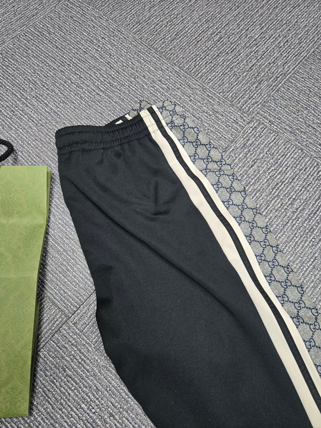 [특가][정품] 구찌 사이드로고 조거팬츠 상품이미지2