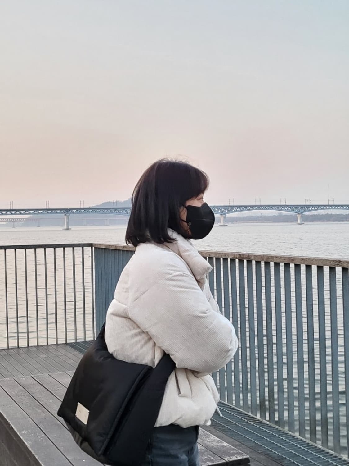 마뗑킴 BIG PADDING SHOULDER BAG 상품이미지3