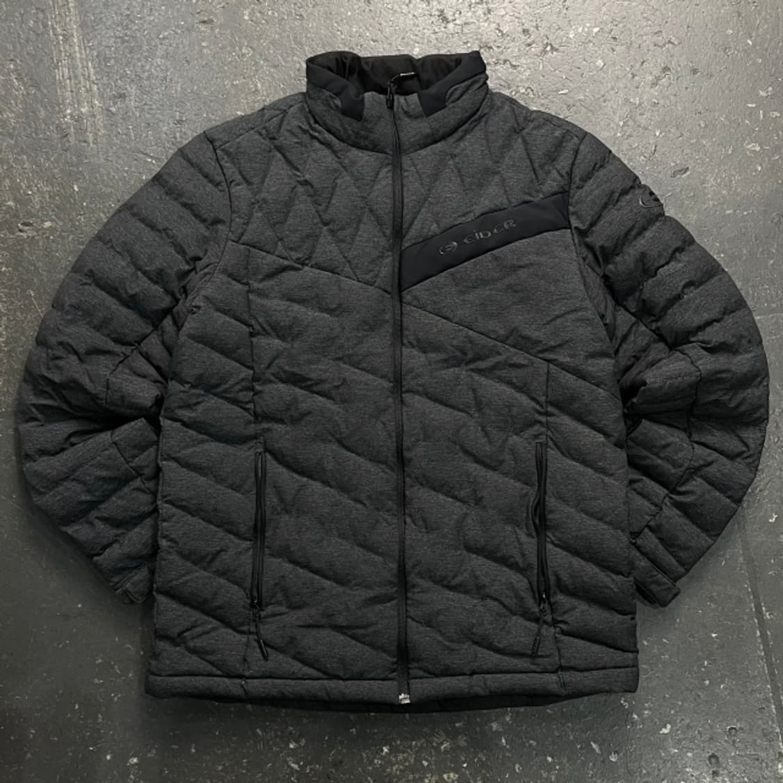 100 아이더 경량패딩  상품이미지1