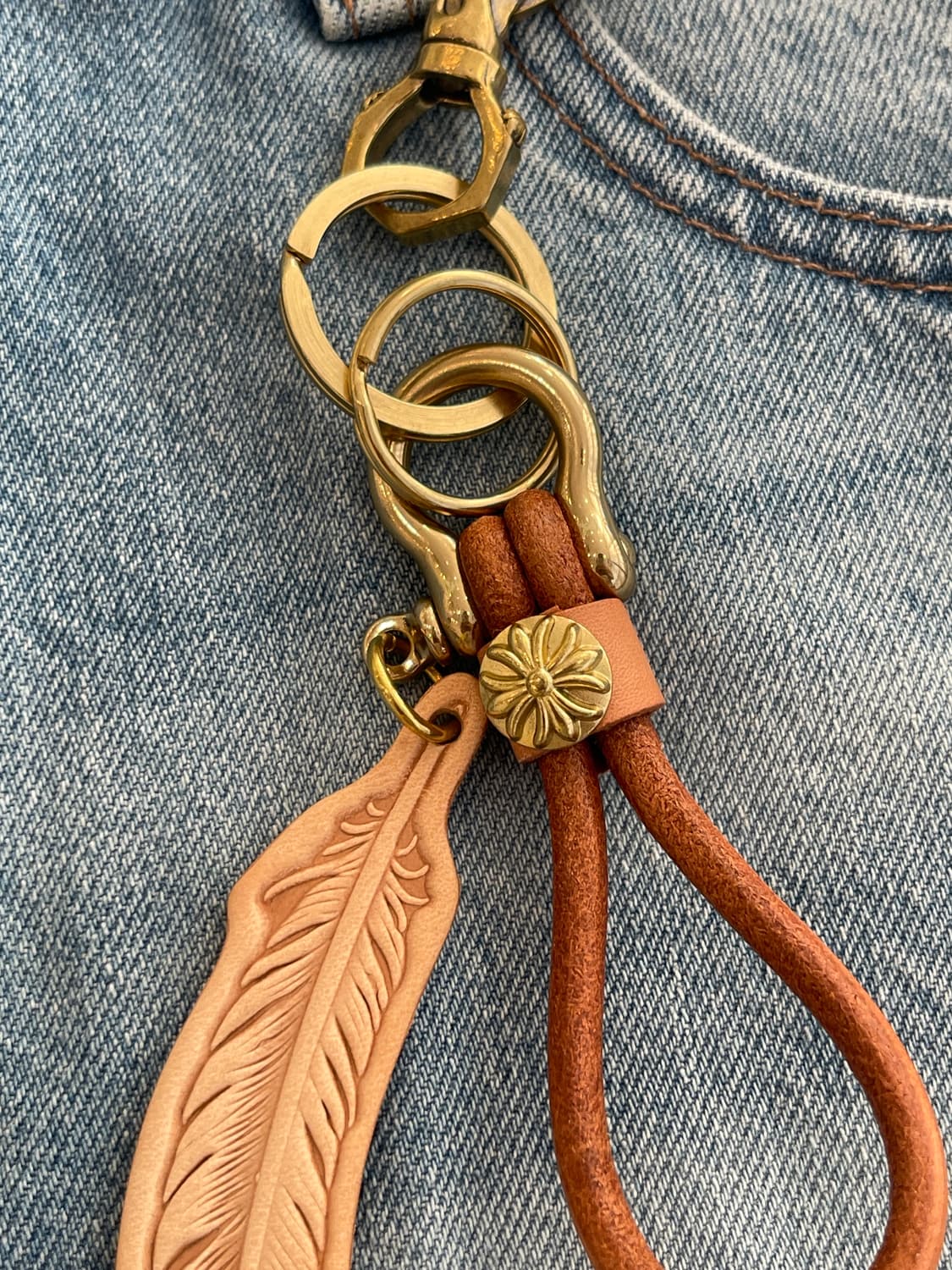 Feather Leather Key Holder 상품이미지5