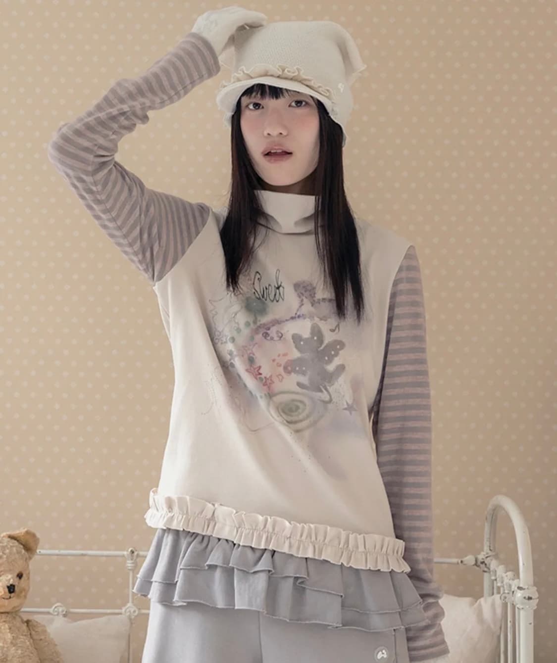 (구해요) 허그유어스킨 드로잉 폴라탑 베이지핑크 상품이미지1