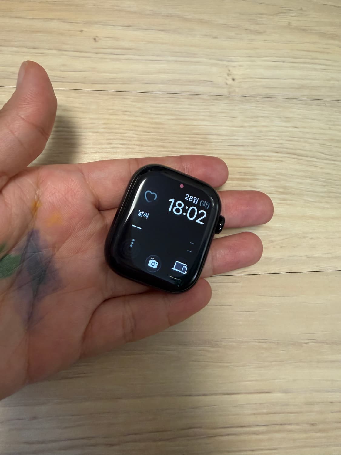 애플워치 10 제트블랙 42mm gps 새상품급.(박스만X,구성품O) 상품이미지1